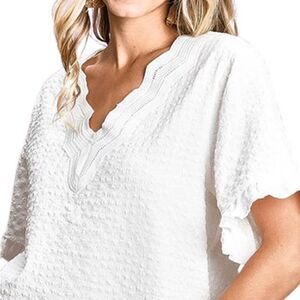 Cute‎ woven top with lace neck trim